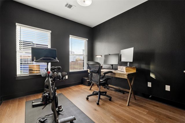 7417 Cordoba DR, Austin, TX 78724