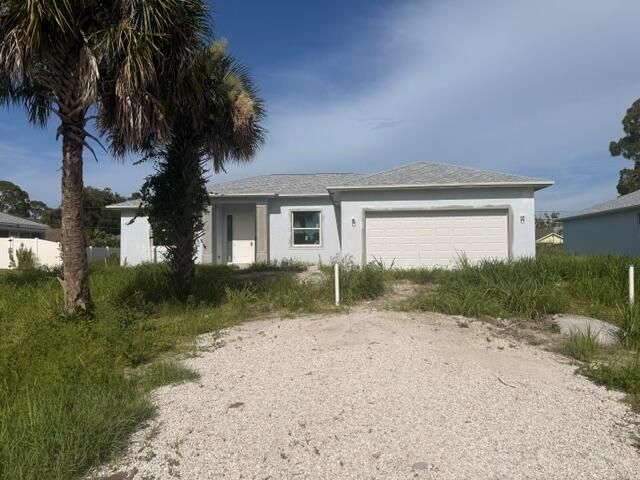 541 NW Placid Avenue, Port St. Lucie, FL 34983