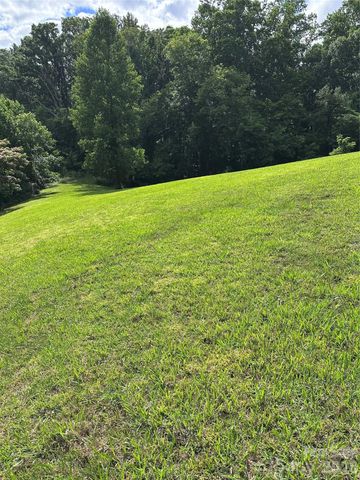 70 Heslar Way, Marshall, NC 28753