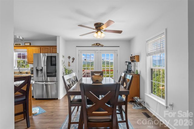 70 Heslar Way, Marshall, NC 28753