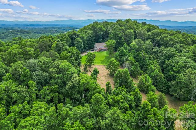70 Heslar Way, Marshall, NC 28753