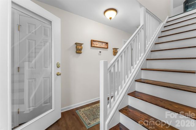 70 Heslar Way, Marshall, NC 28753