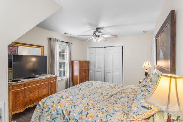 70 Heslar Way, Marshall, NC 28753