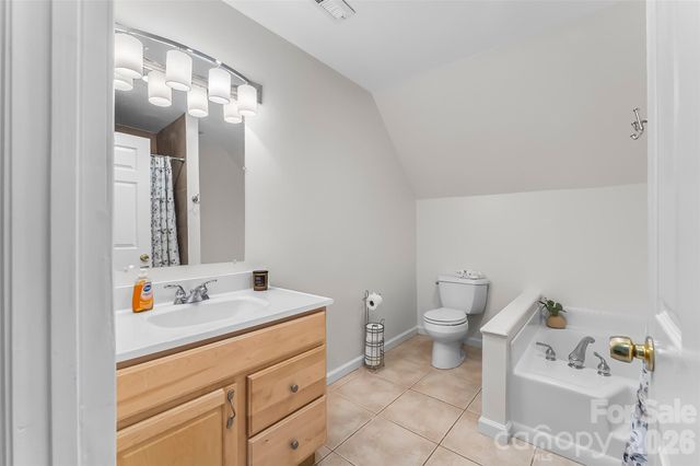 70 Heslar Way, Marshall, NC 28753