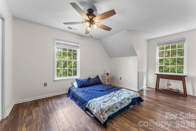 70 Heslar Way, Marshall, NC 28753
