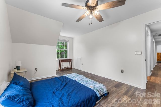 70 Heslar Way, Marshall, NC 28753