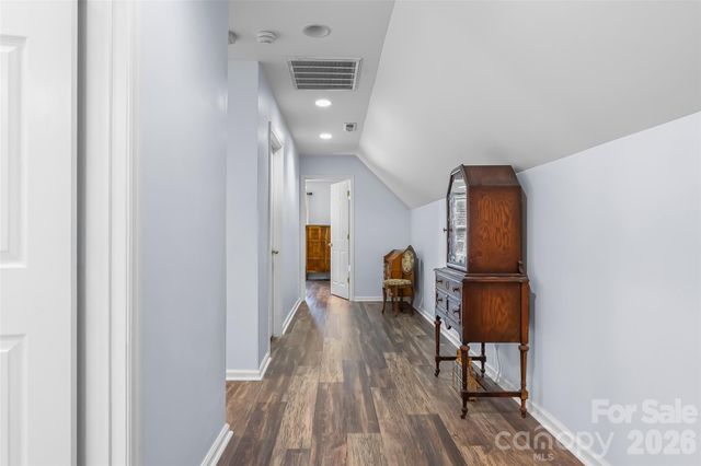70 Heslar Way, Marshall, NC 28753