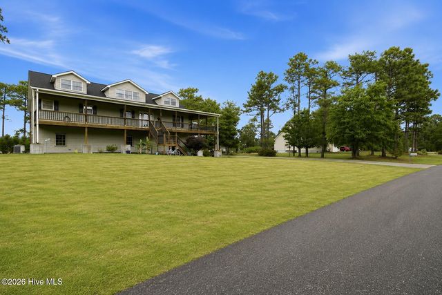 354 W South Shore Drive, Southport, NC 28461