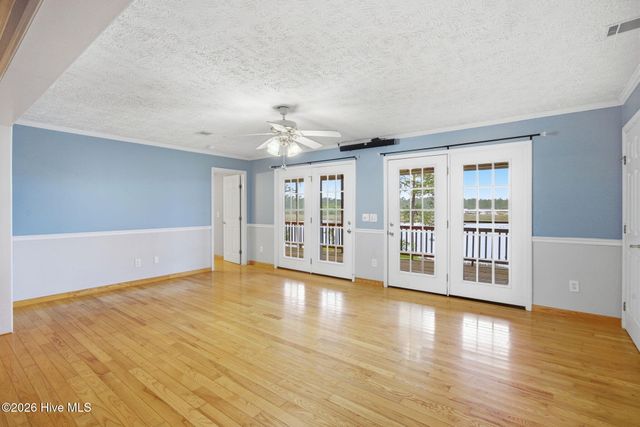 354 W South Shore Drive, Southport, NC 28461