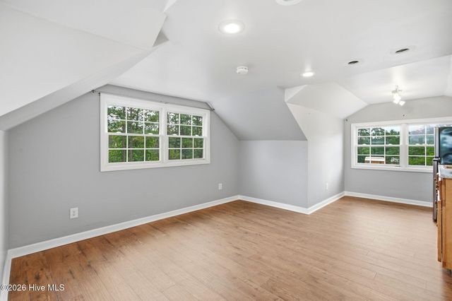 354 W South Shore Drive, Southport, NC 28461