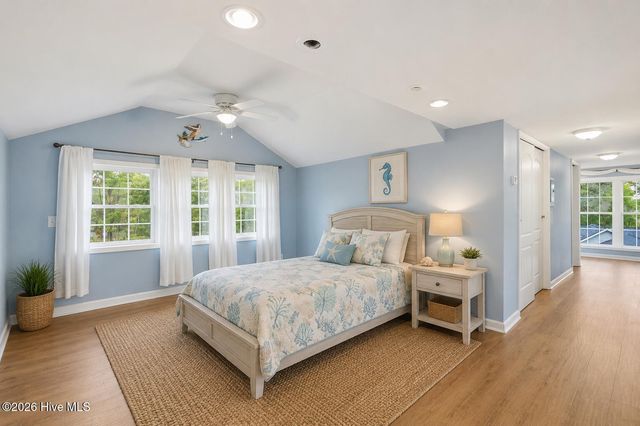 354 W South Shore Drive, Southport, NC 28461