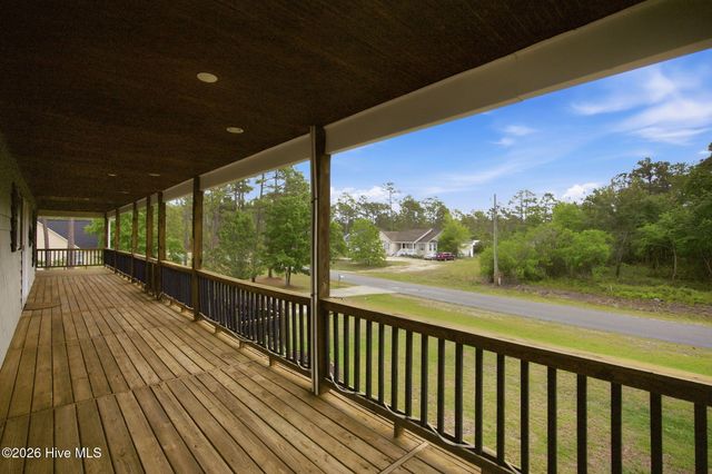 354 W South Shore Drive, Southport, NC 28461