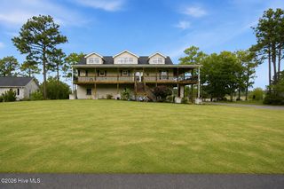 354 W South Shore Drive, Southport, NC 28461