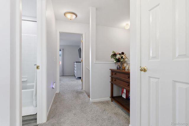 36123 Dominion Circle, Sterling Heights, MI 48310