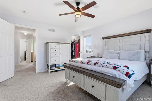 36123 Dominion Circle, Sterling Heights, MI 48310