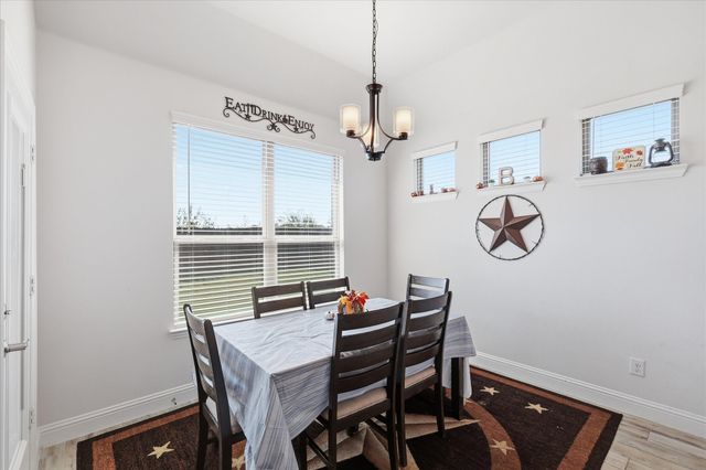 804 Mary Lee Lane, Collinsville, TX 76233