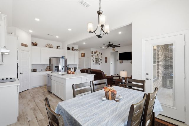 804 Mary Lee Lane, Collinsville, TX 76233