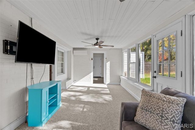 8612 White Avenue, St Louis, MO 63144