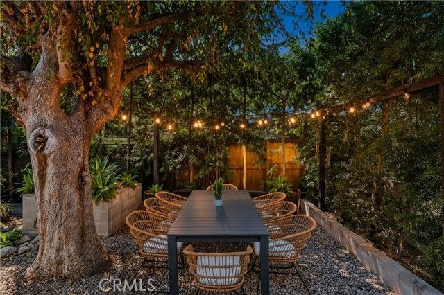 654 S Soto Street, Los Angeles, CA 90023