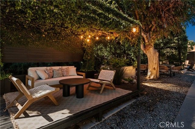 654 S Soto Street, Los Angeles, CA 90023