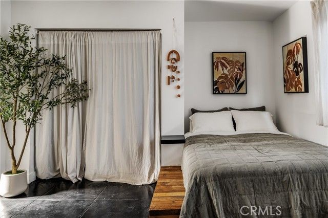 654 S Soto Street, Los Angeles, CA 90023