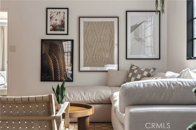 654 S Soto Street, Los Angeles, CA 90023