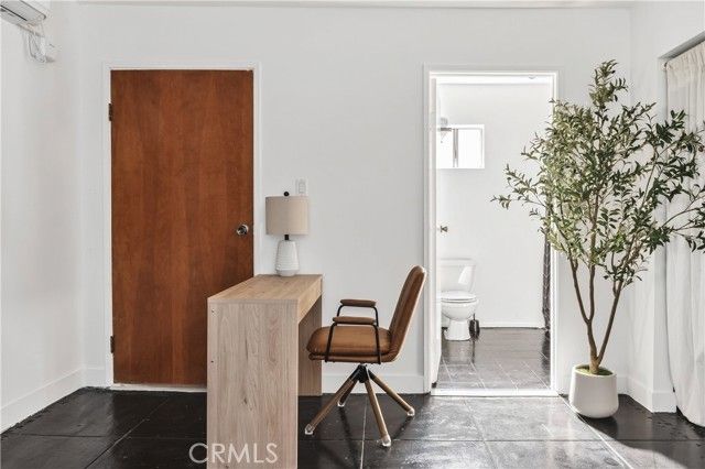 654 S Soto Street, Los Angeles, CA 90023