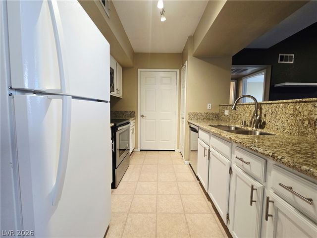 6650 West Warm Springs Road 2142, Las Vegas, NV 89118