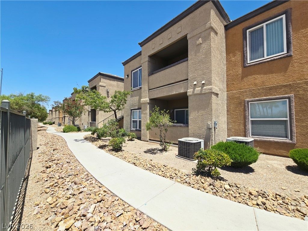 6650 West Warm Springs Road 2142, Las Vegas, NV 89118