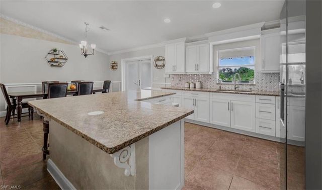2705 41st ST W, Lehigh Acres, FL 33971