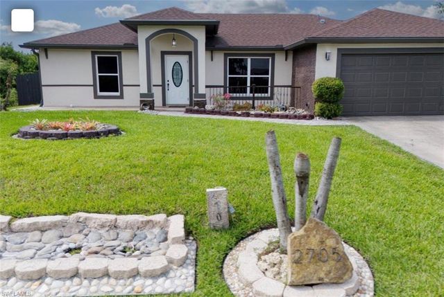 2705 41st ST W, Lehigh Acres, FL 33971