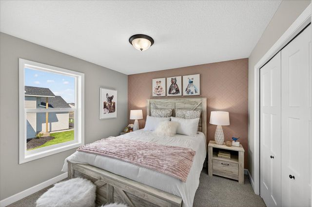 1321 Woods Road NE, Isanti, MN 55040