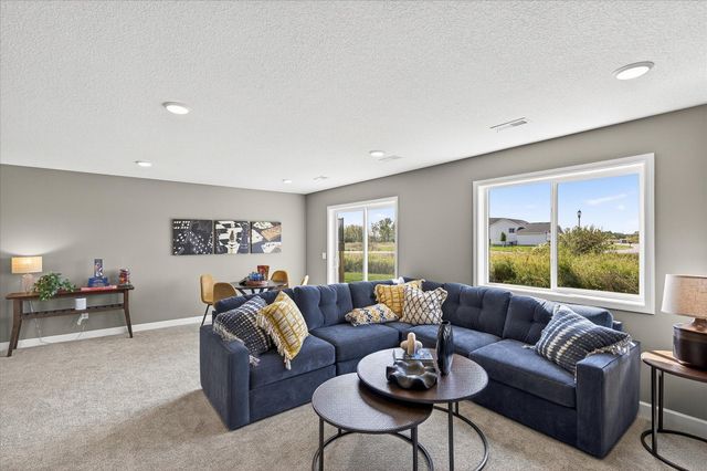 1321 Woods Road NE, Isanti, MN 55040