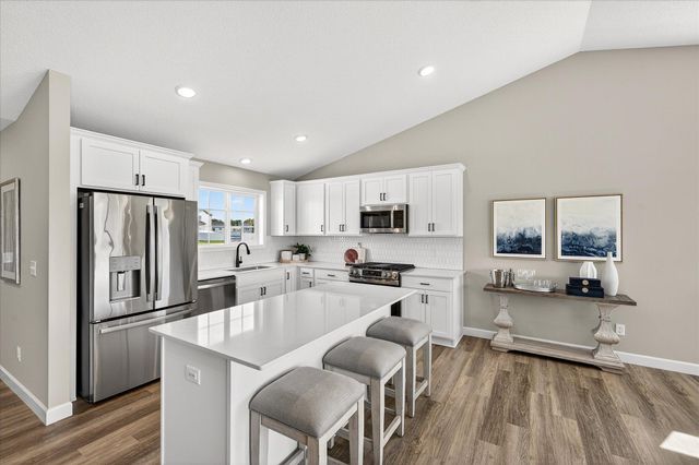 1321 Woods Road NE, Isanti, MN 55040