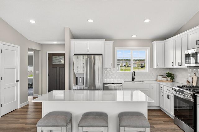 1321 Woods Road NE, Isanti, MN 55040