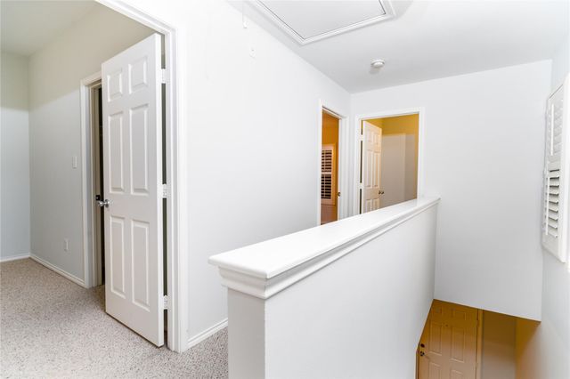 850 W Heights Hollow Lane, Houston, TX 77007