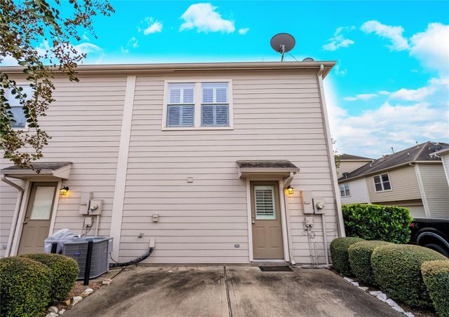 850 W Heights Hollow Lane, Houston, TX 77007