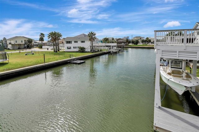 22205 Frio Drive, Galveston, TX 77554