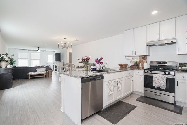 4107 Imogene Ivy, San Antonio, TX 78211