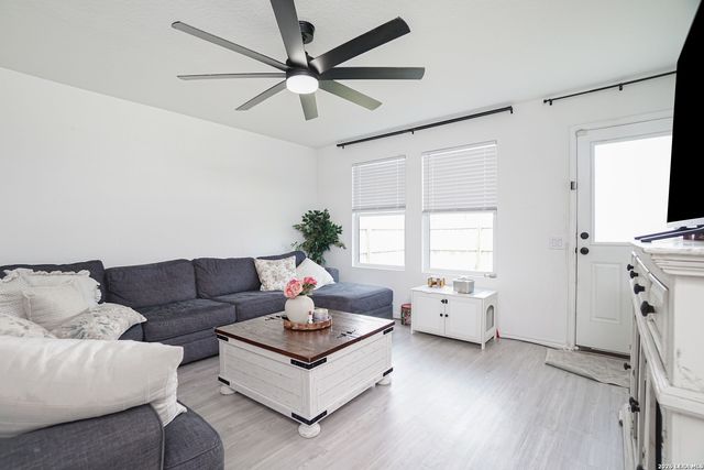 4107 Imogene Ivy, San Antonio, TX 78211