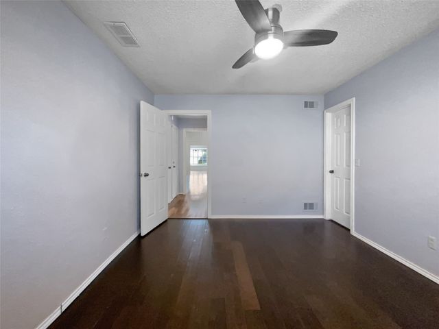 5008 Urban Crest Road, Dallas, TX 75227