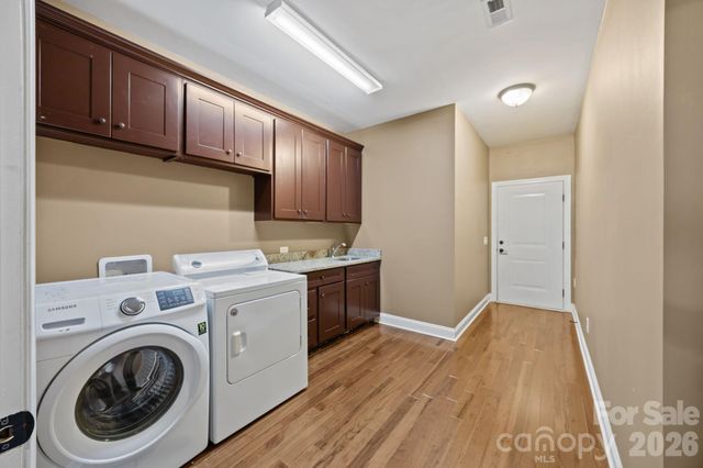 255 Woodlea Court, Mooresville, NC 28115
