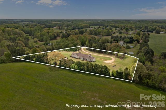 255 Woodlea Court, Mooresville, NC 28115