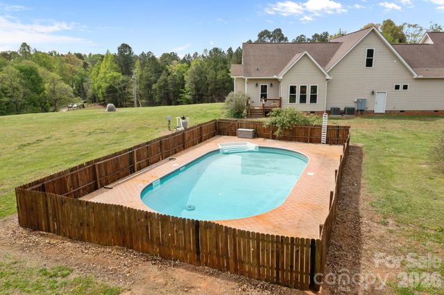255 Woodlea Court, Mooresville, NC 28115