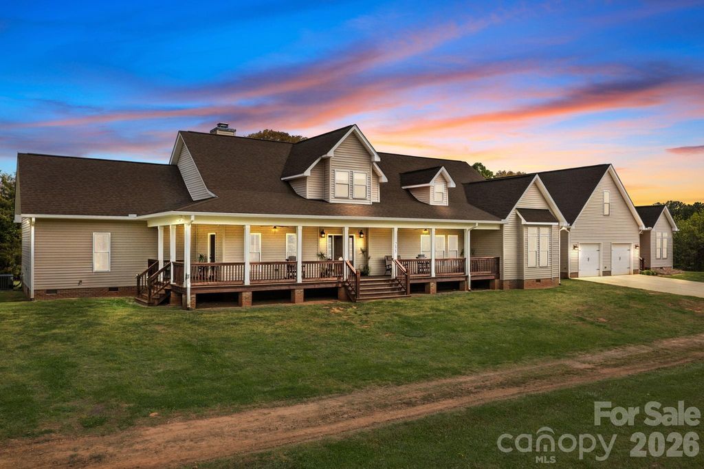 255 Woodlea Court, Mooresville, NC 28115