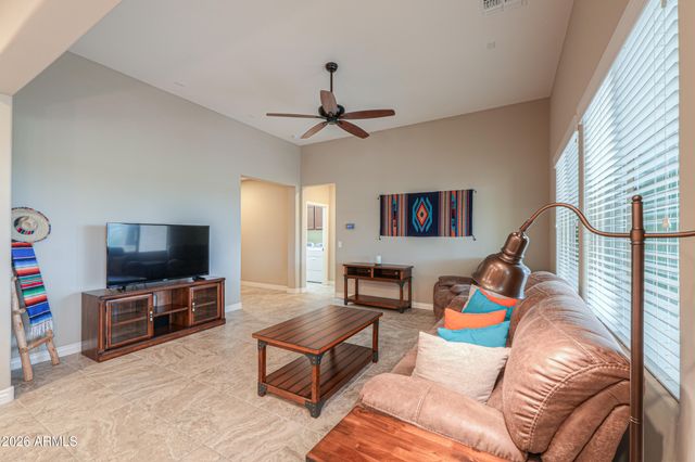 17 S ALAMOSA Avenue, Casa Grande, AZ 85194