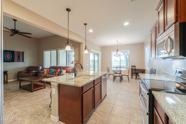 17 S ALAMOSA Avenue, Casa Grande, AZ 85194