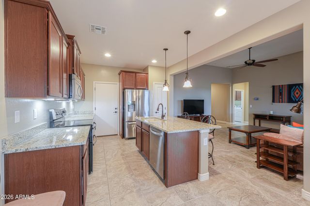 17 S ALAMOSA Avenue, Casa Grande, AZ 85194