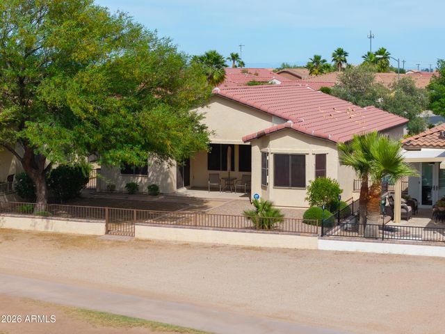 17 S ALAMOSA Avenue, Casa Grande, AZ 85194