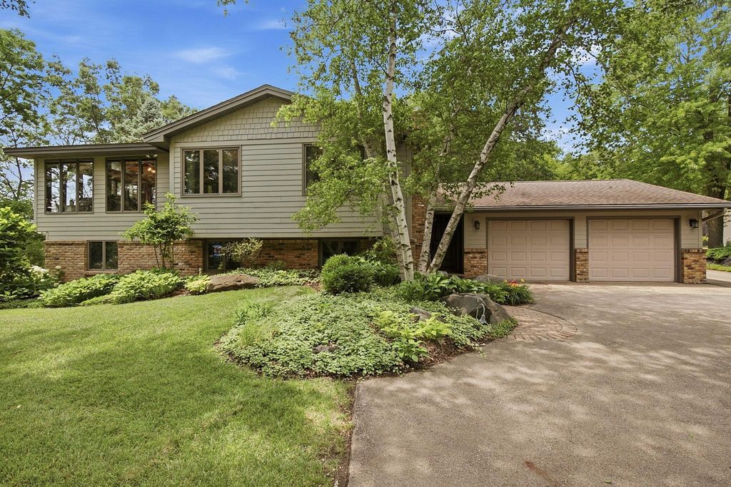 26180 Panama Avenue, Cedar Lake Twp, MN 55088